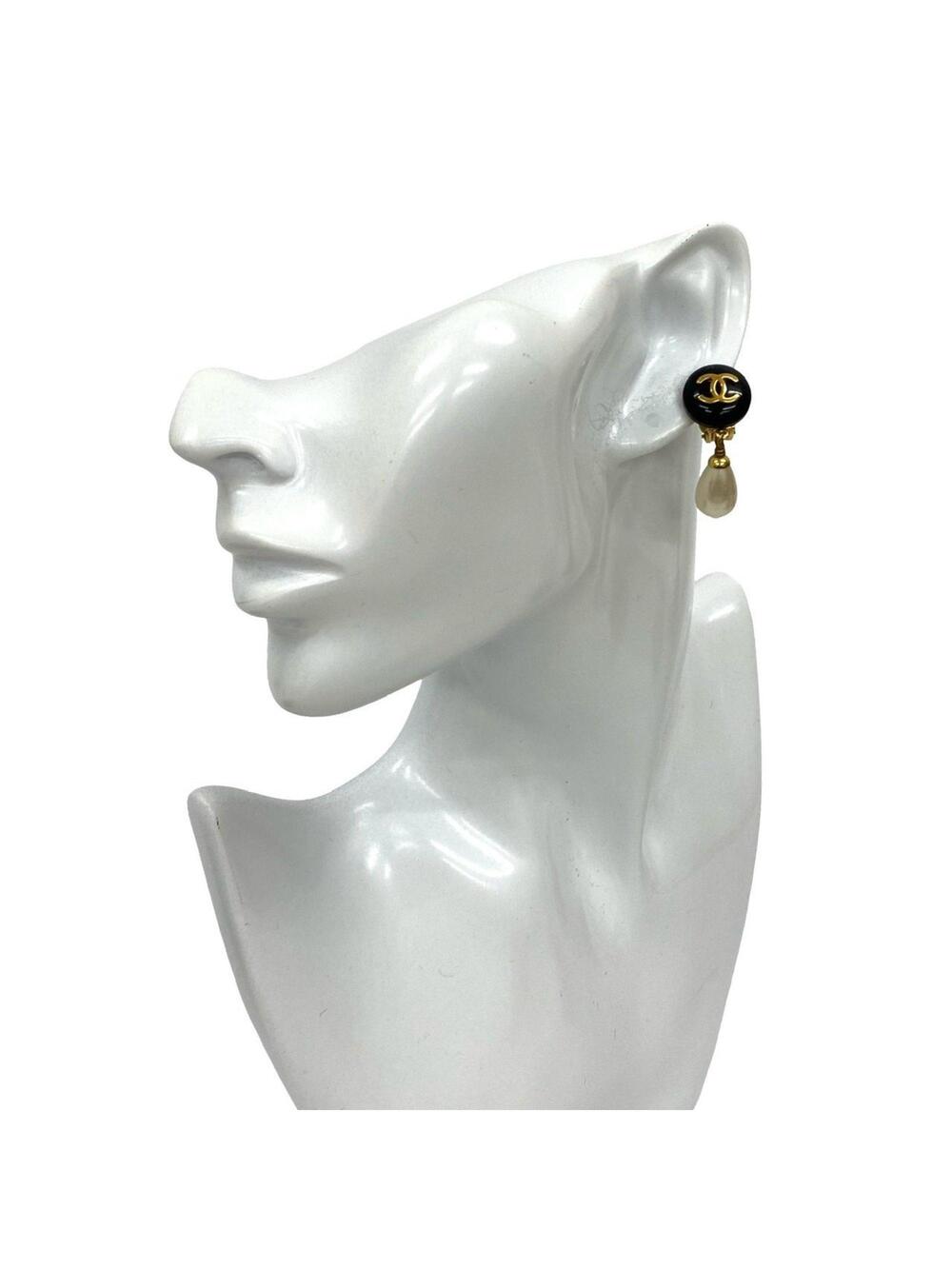 Chanel Cc Logo Clip-On Earrings Metal #209910C95B